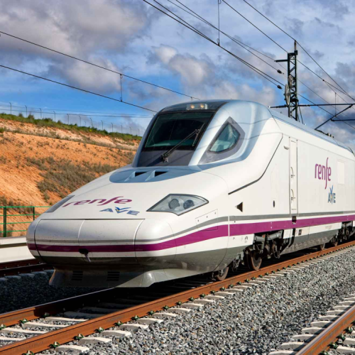 COACH TOUR 22ND-28TH DECEMBER 2025 CHRISTMAS WITH THE HAYES