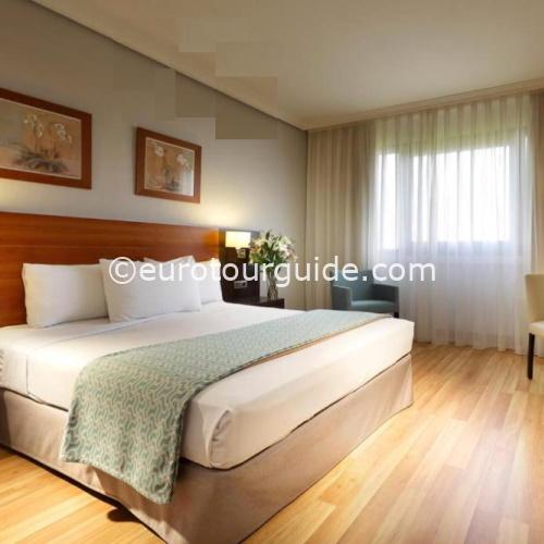 FINAL PAYMENT COACH TOUR 26TH-30TH APRIL 2024 SPANISH OPEN TENNIS MADRID - Image 8