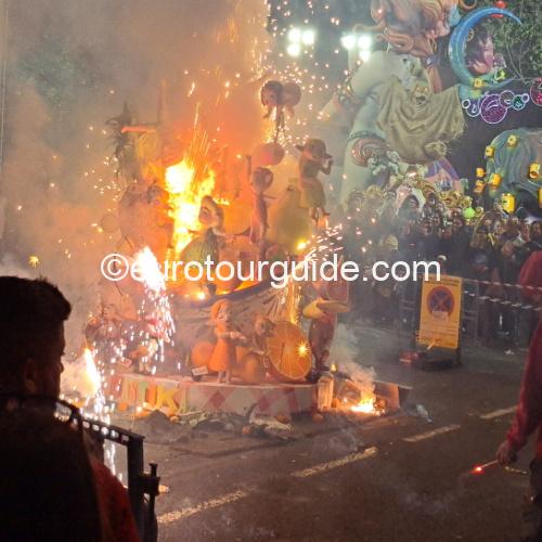 EuroTourGuide Coach Tours Valencia Fallas Crema_0