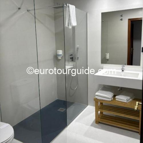 EuroTourGuide Coach Tours Off Road Hotel Pozo
