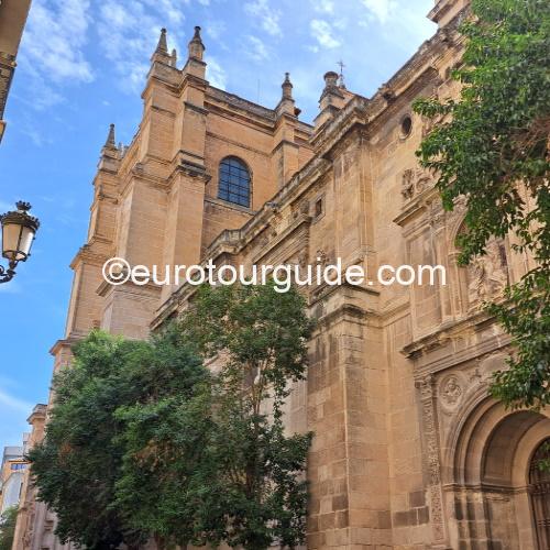 EuroTourGuide Coach Tours Granada