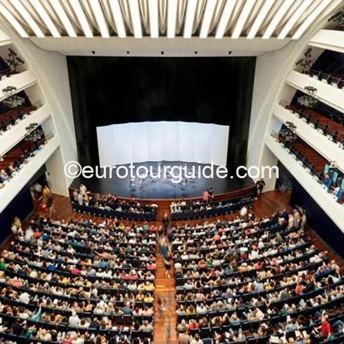 EuroTourGuide Coach Tours Shen Yun Palau de les Arts