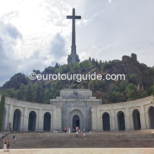 EuroTourGuide Coach Tours Madrid valley Fallen